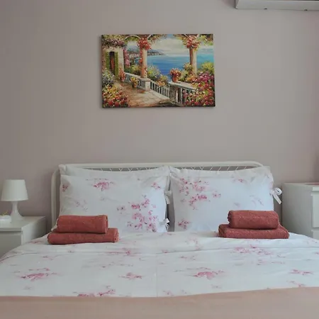 New & Cosy One Bedroom In Center * بلوفديف