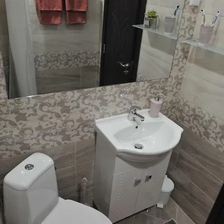 New & Cosy One Bedroom In Center شقة